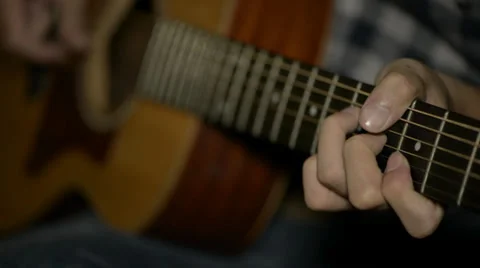 Man playing classical guitar 库存影片 32502213