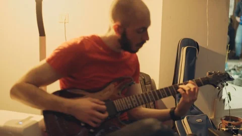 Man Playing Electric Guitar 動画素材 125696946