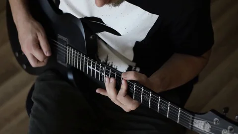 Man Playing Electric Guitar, Jamming Close Up Stockbeeldmateriaal 118817759