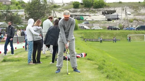 Man playing golf Video stock 62710593