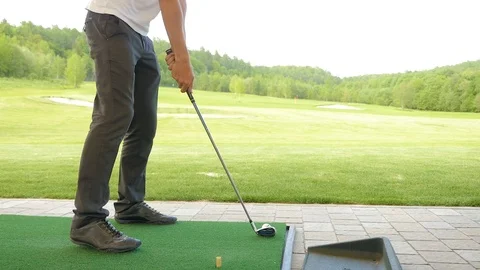 Man playing golf Stock-Footage 89502641