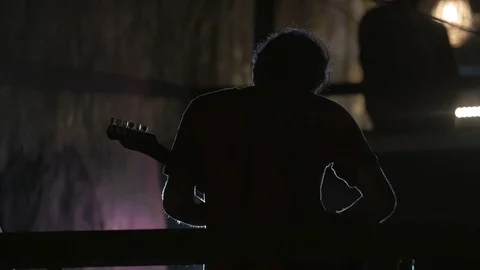 Man Playing Guitar 4k Stockbeeldmateriaal 74504933
