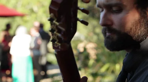 Man playing guitar Видео 62054382