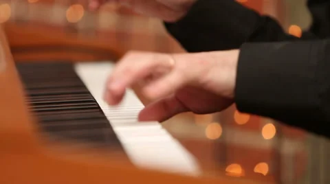 A man playing the synthesizer Stock Footage 56699147