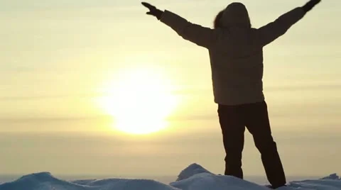 Man poses on a summit (SLOW) Stock Footage 19591897