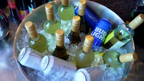 Man pouring drinks Stock Footage 159621834