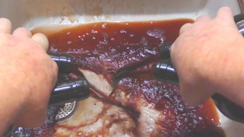 A man pours 4 bottles of spoiled waste red wine to the sink 스톡 동영상 277543704