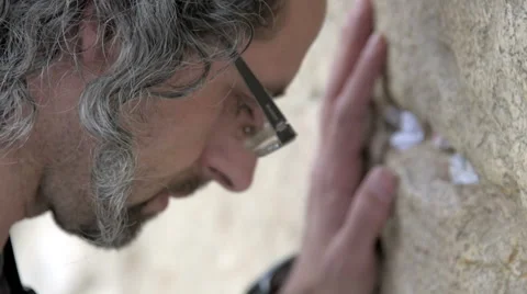 Man praying in the Western Wall.  Jerusalem. Israel 스톡 동영상 48267057