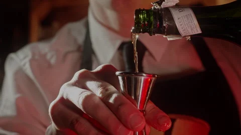 Man preparing a cocktail Stock Footage 255704604