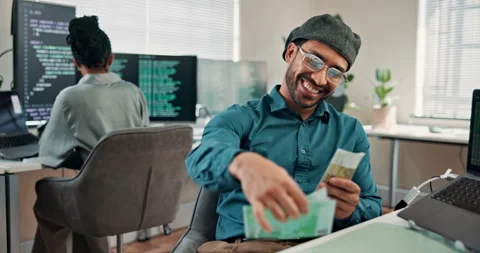 Man, programmer and smile in office with cash, counting earnings and money Stock-Footage 347376552