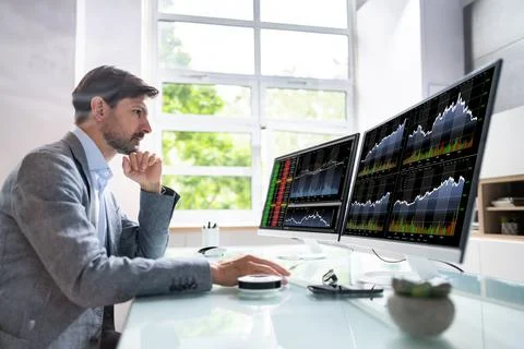 Man Programmer. Man Coding Stock-Fotos