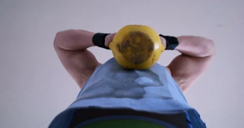 Man pushing bell weights. Frog perspective. 스톡 동영상 67217356