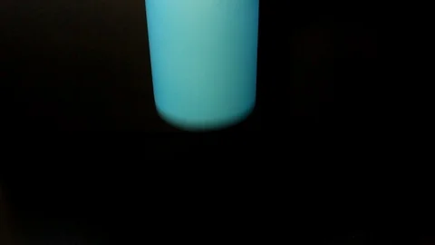 A man puts a candle Vídeos de archivo 86414161