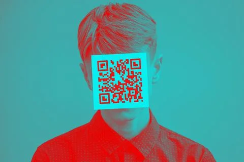 Man with qr code on his face Stockfoto's