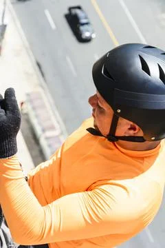 A man rappelling down the Lacerda Elevator. Fotos de archivo