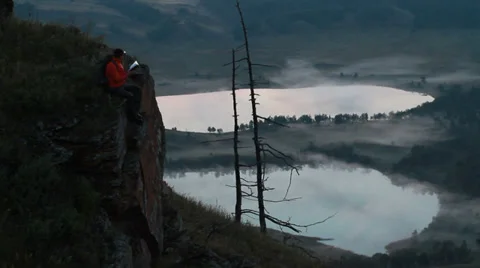 Man reading a book Stock-Footage 30346808