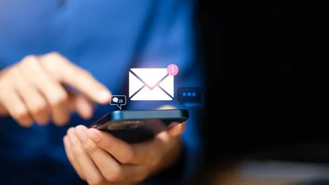 Man reading electronic mail ,Email marketing and newsletter concept,Digital.. Foto stock