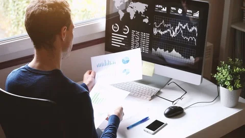 Man reading financial report on dashboard, fintech and audit concept Video stock 89929227