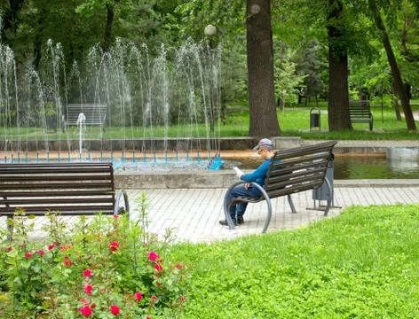 Man is reading a newspaper Foto stock