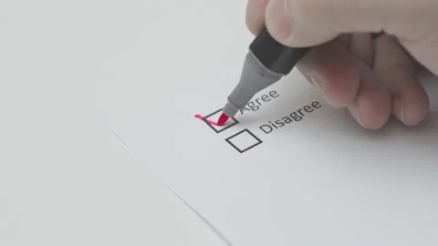 Man red pen marking on checklist in box agree, closeup 스톡 동영상 281774595