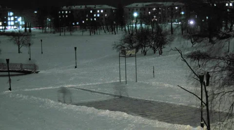 Man removing snow from the ice rink time lapse Video stock 1050705