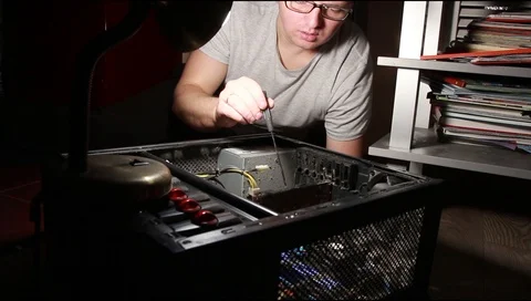 Man repairing computer Video stock 112520102