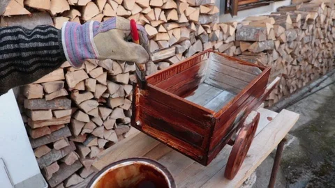 Man restoring a wooden object 動画素材 130052918