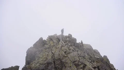 Man on the rock 動画素材 103060501