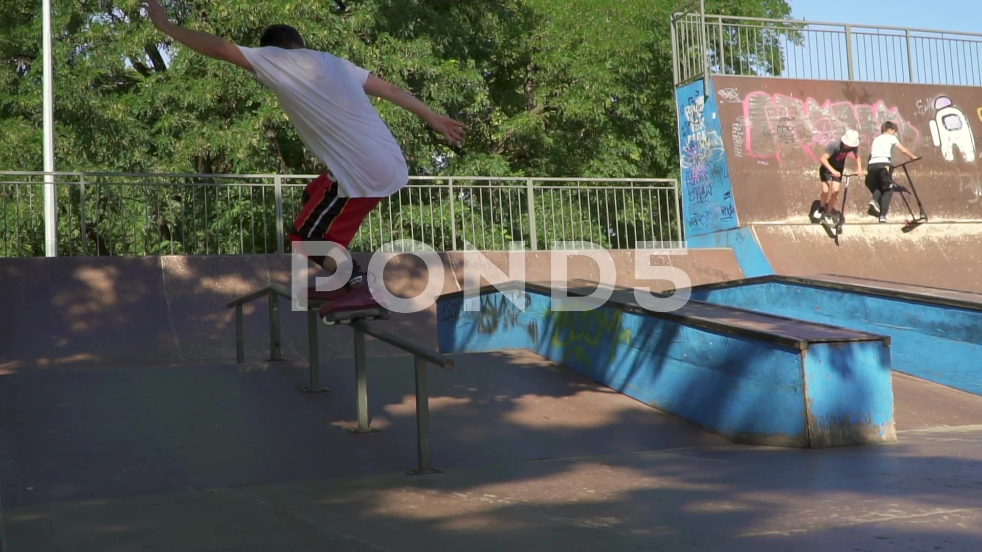 https://images.pond5.com/man-rollerblades-ramp-skate-park-footage-220034155_prevstill.jpeg
