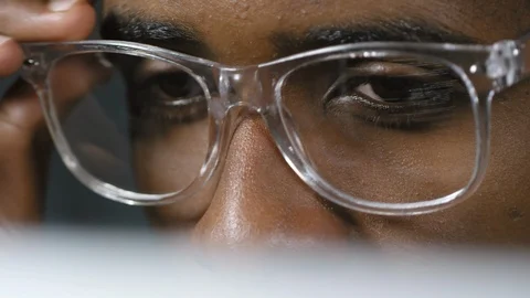 Man Rubbing Eyes after Using Computer 動画素材 103526800