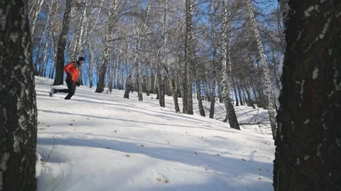 Man running at the mountain with snow Stock-Footage 170428000