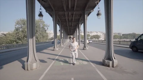 Man running in Pari, slow motion  動画素材 96412697