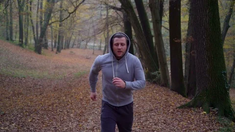 Man running at public park take a rest, Zagreb, Croatia. Stock-Footage 102560008