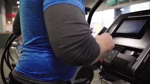 Man running on treadmill 3 Video stock 115054312