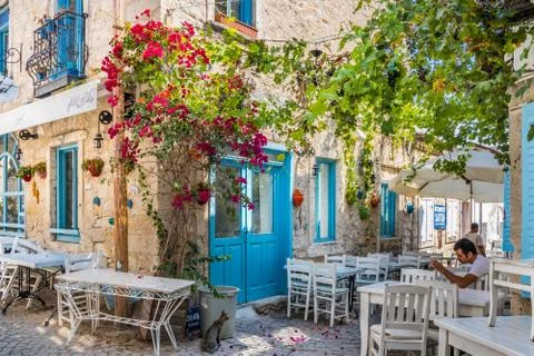 Man sat at table Stock-Fotos