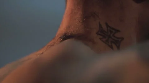 Man shaving the head Stock Footage 62615662