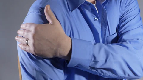 Man with shoulder pain Stock Footage 34302634