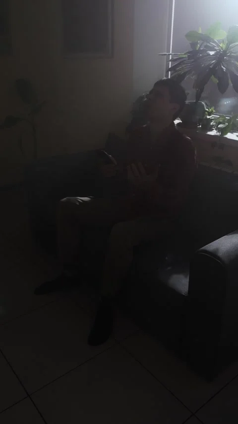 Man shouting no after reading shocking news on smartphone, emotional breakdown Stock Footage 321729581