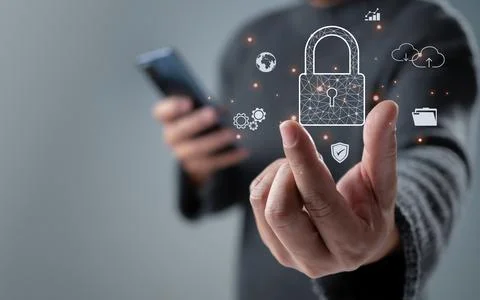 Man show key secure encryption technology, cybersecurity privacy of data pr.. Foto stock