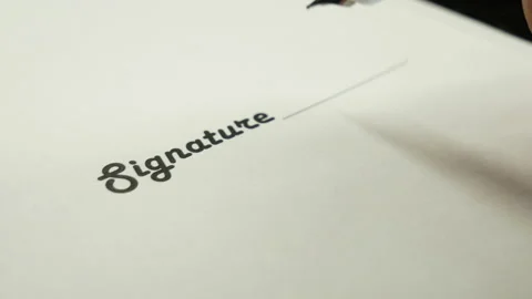 A man signs a document with an ink pen. Stock-Footage 130567472
