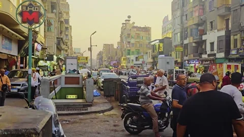 A man sitting on a wall Stock-Footage 292226858