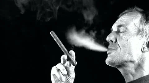 Man smokes Vidéo 12253260