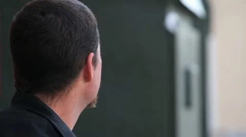 Man smoking, closeup 스톡 동영상 18196598