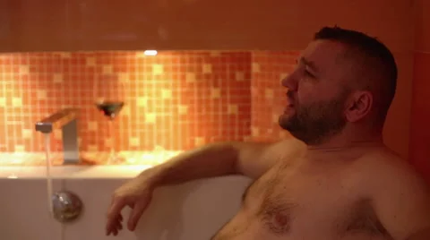 Man is sneeze in bath  Video stock 61925871