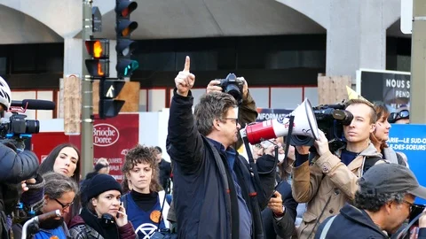 Man speaking in front of journalists Stock Footage 120037191