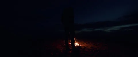 Man Stands by Campfire Video stock 151300914