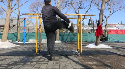 Man stands upside down Stock Footage 35137667