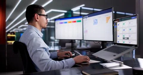 Man Successfully Manages CRM Software For Sales Lead Generation And Automatio 写真素材