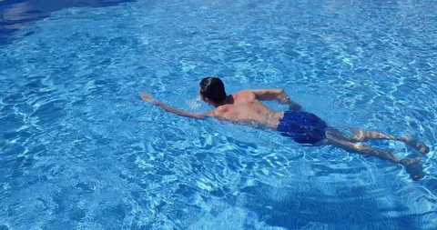 Man Swimming Video stock 110219044
