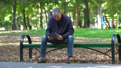 Man with tablet 動画素材 97378058